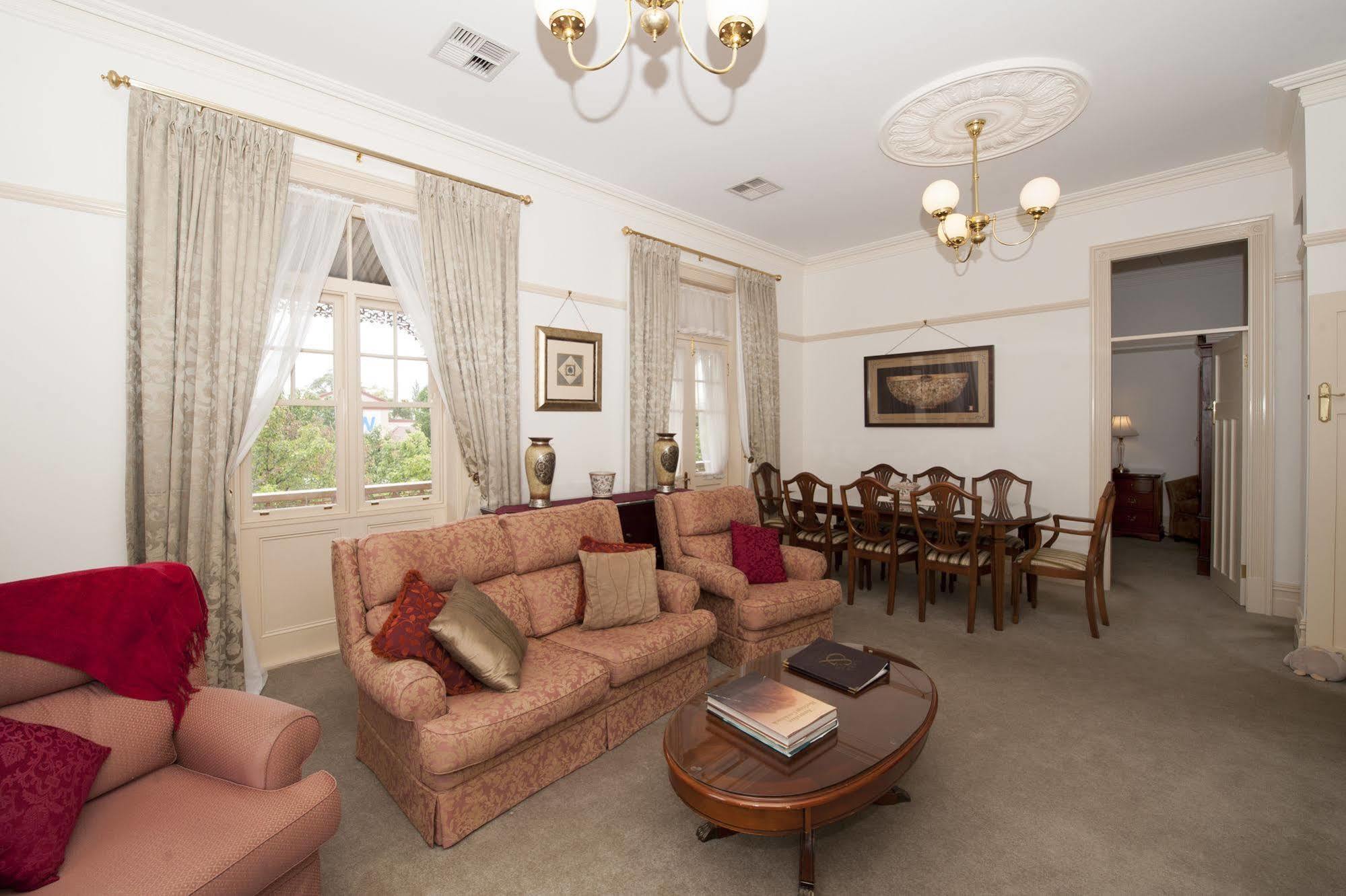 Cobb & Co Court Boutique Hotel Mudgee Εξωτερικό φωτογραφία