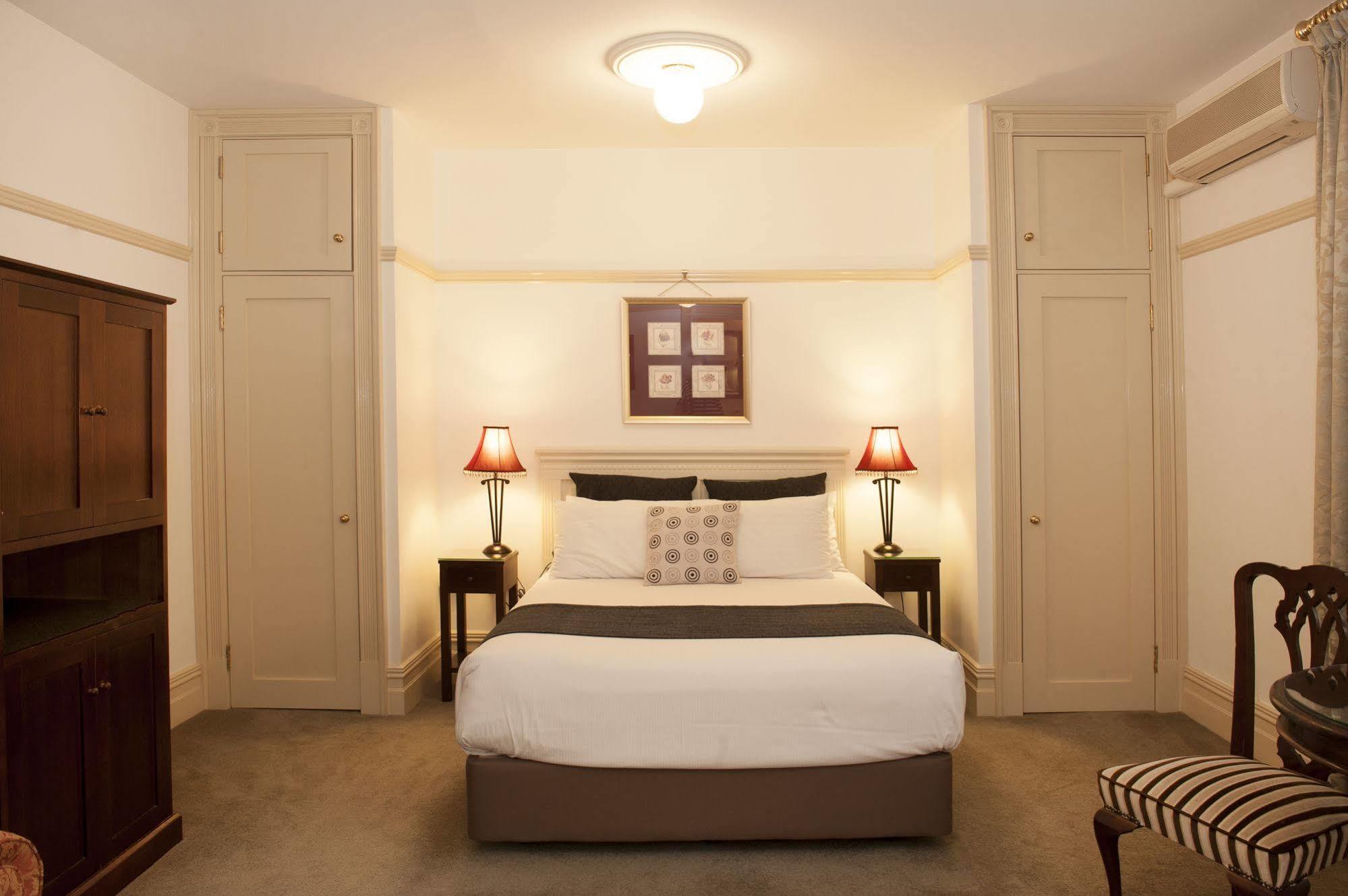 Cobb & Co Court Boutique Hotel Mudgee Εξωτερικό φωτογραφία