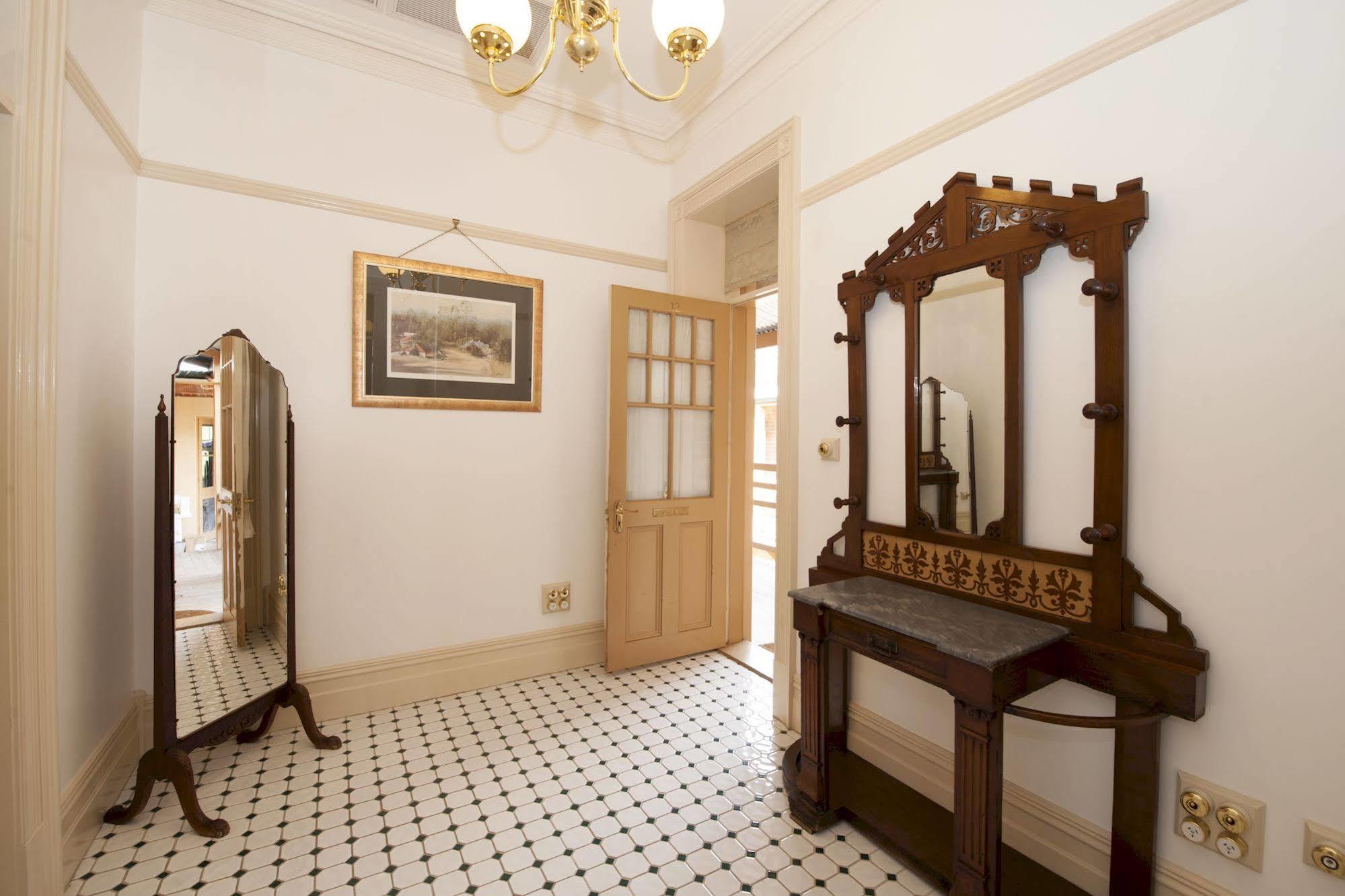 Cobb & Co Court Boutique Hotel Mudgee Εξωτερικό φωτογραφία