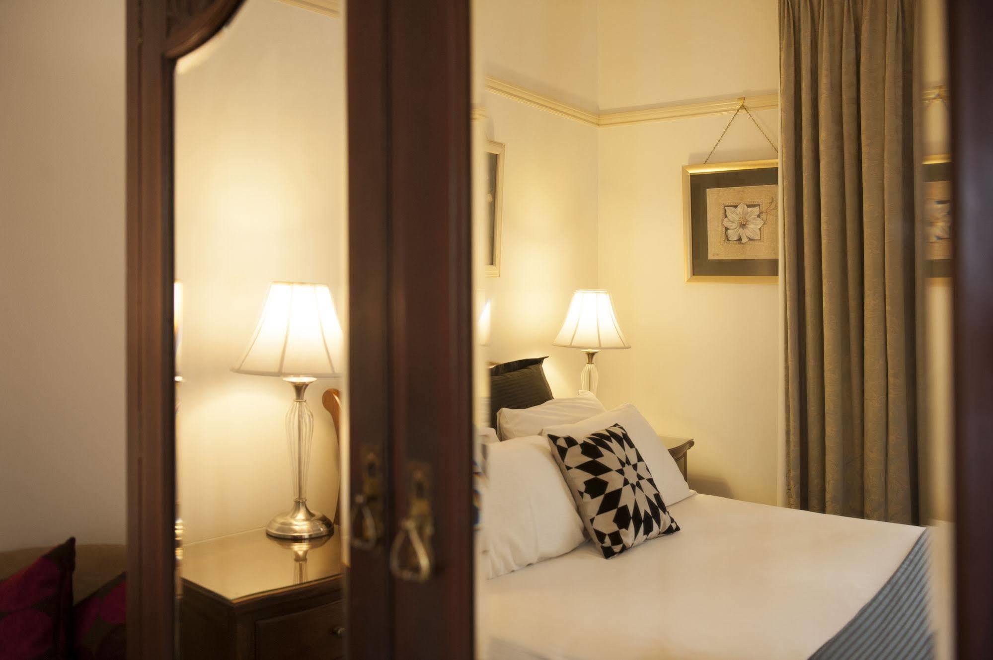 Cobb & Co Court Boutique Hotel Mudgee Εξωτερικό φωτογραφία