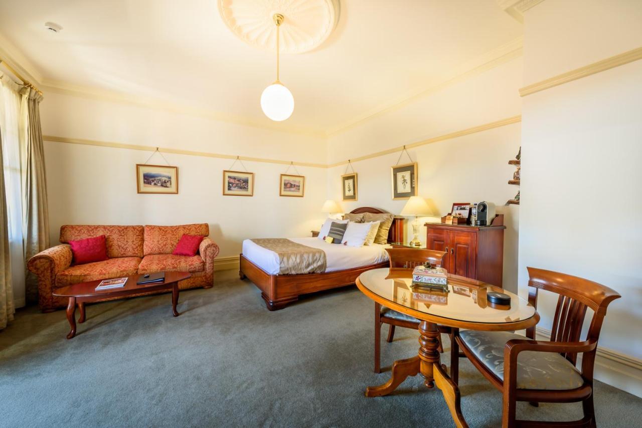 Cobb & Co Court Boutique Hotel Mudgee Εξωτερικό φωτογραφία